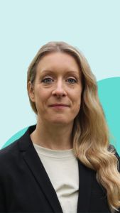 A picture of Kim, our nutrition lead on a pale blue background